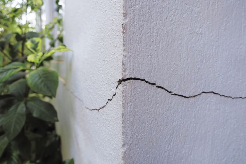 Structural Crack Repair in Tampa, FL